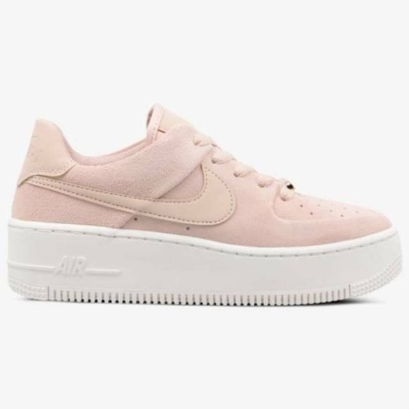 nike low sage beige